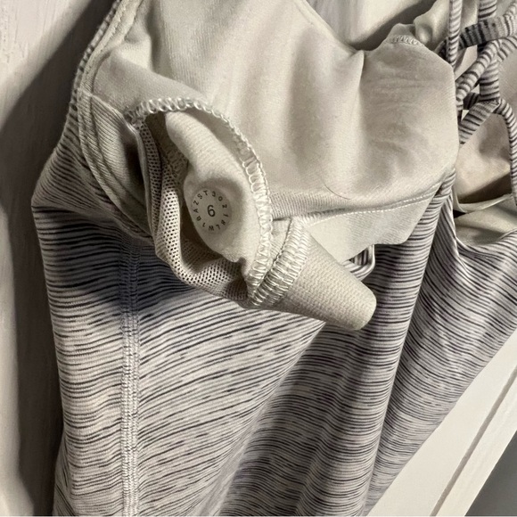 5/$100 Lululemon Grey/White Tank - Picture 5 of 5
